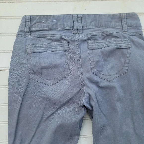 SO Low Rise Cropped Gray Pants Junior Size 3 Cotton 28x23 - Picture 4 of 8